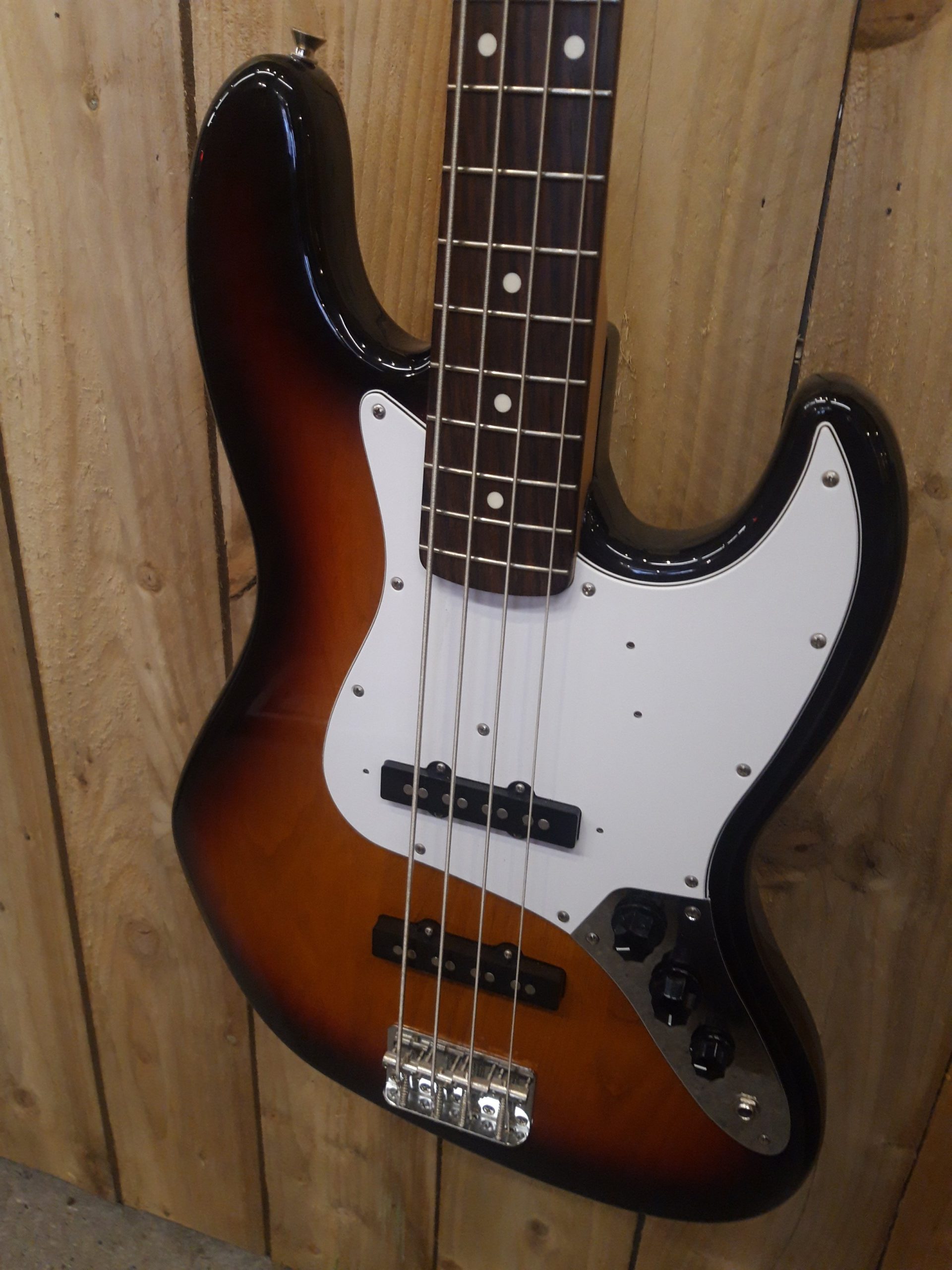 Fender 2010 JB62 Made in Japan Jazz Bass in Suburst including Hard Case